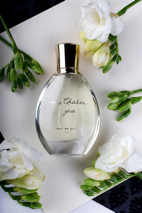 elegant woman fragrance.